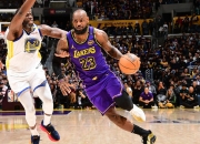 英雄联盟总决赛2025-詹姆斯率领湖人逆转击败勇士，登顶西部联盟的简单介绍