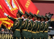 英雄联盟总决赛门票-爆冷夜的神奇因子，杰伦·格林如何用存在感改写篮网vs新疆的剧本？