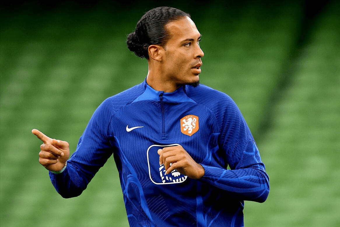 荷兰后卫备受批评被指防守不力的简单介绍 荷兰后卫备受批评被指防守不力的简单介绍