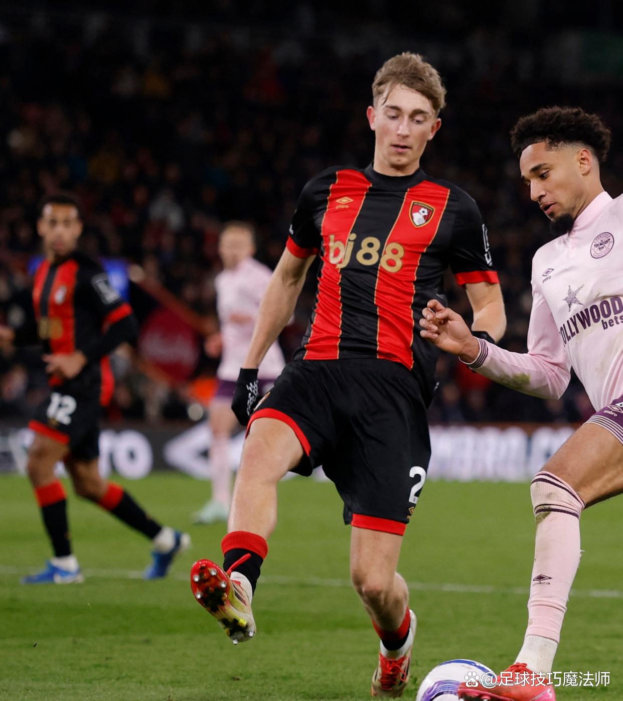 帕尔玛门将表现出色,多次拯救球队的简单介绍 帕尔玛门将表现出色,多次拯救球队的简单介绍