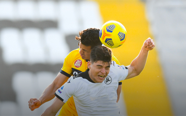 关于热那亚遭遇多场困难，力求扭转颓势的信息