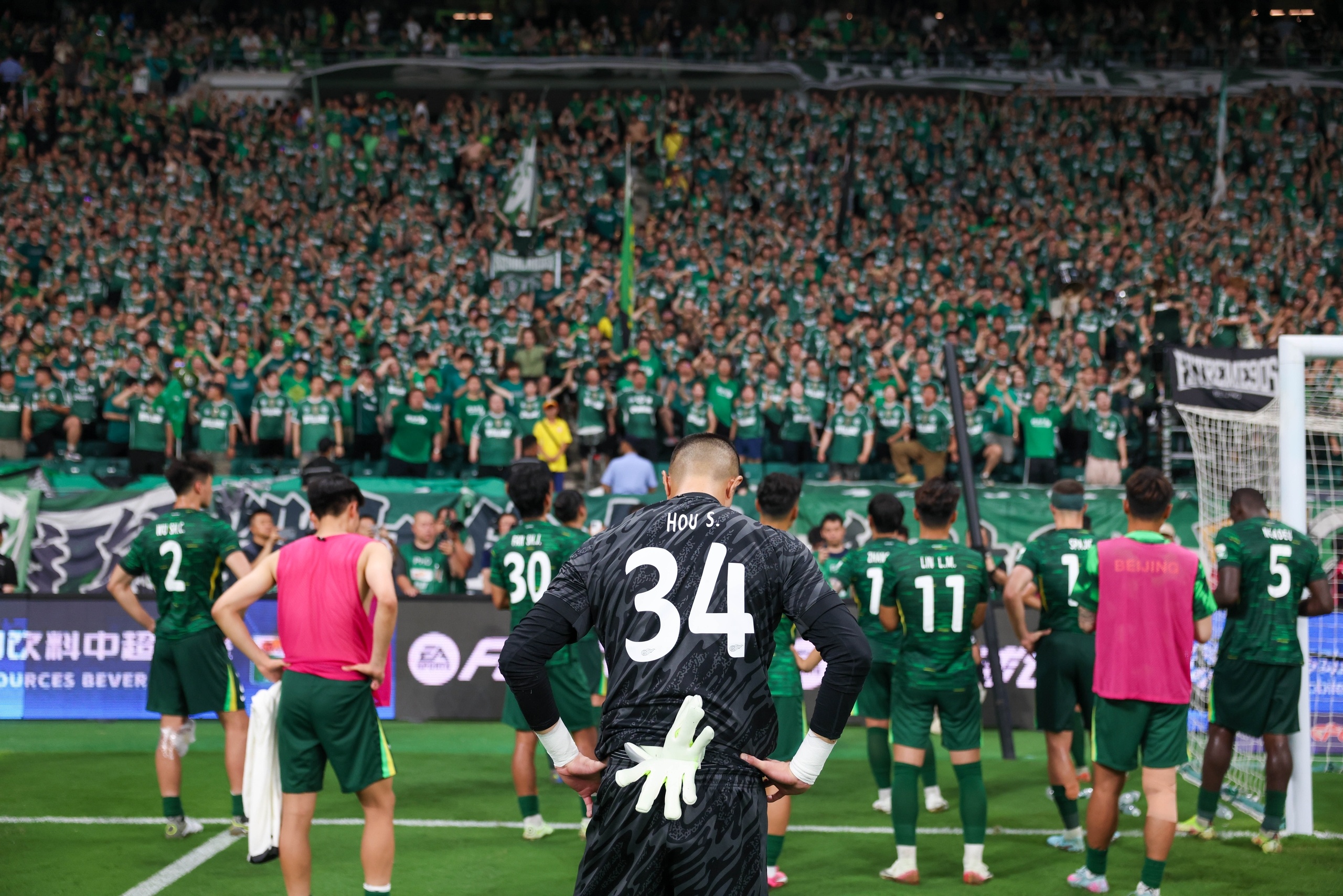 战火再起:国安对恒大展开较量 战火再起:国安对恒大展开较量