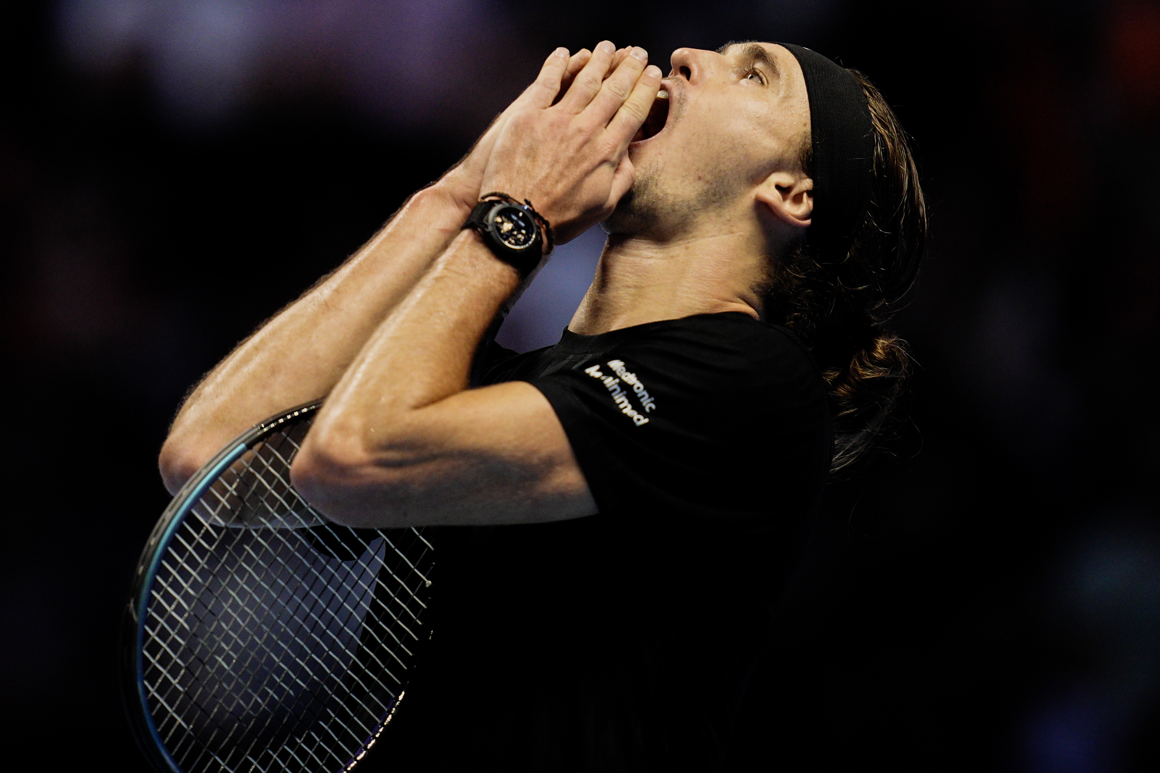 美网碾压ATP总决赛,兹维列夫点燃赛场 美网碾压ATP总决赛,兹维列夫点燃赛场