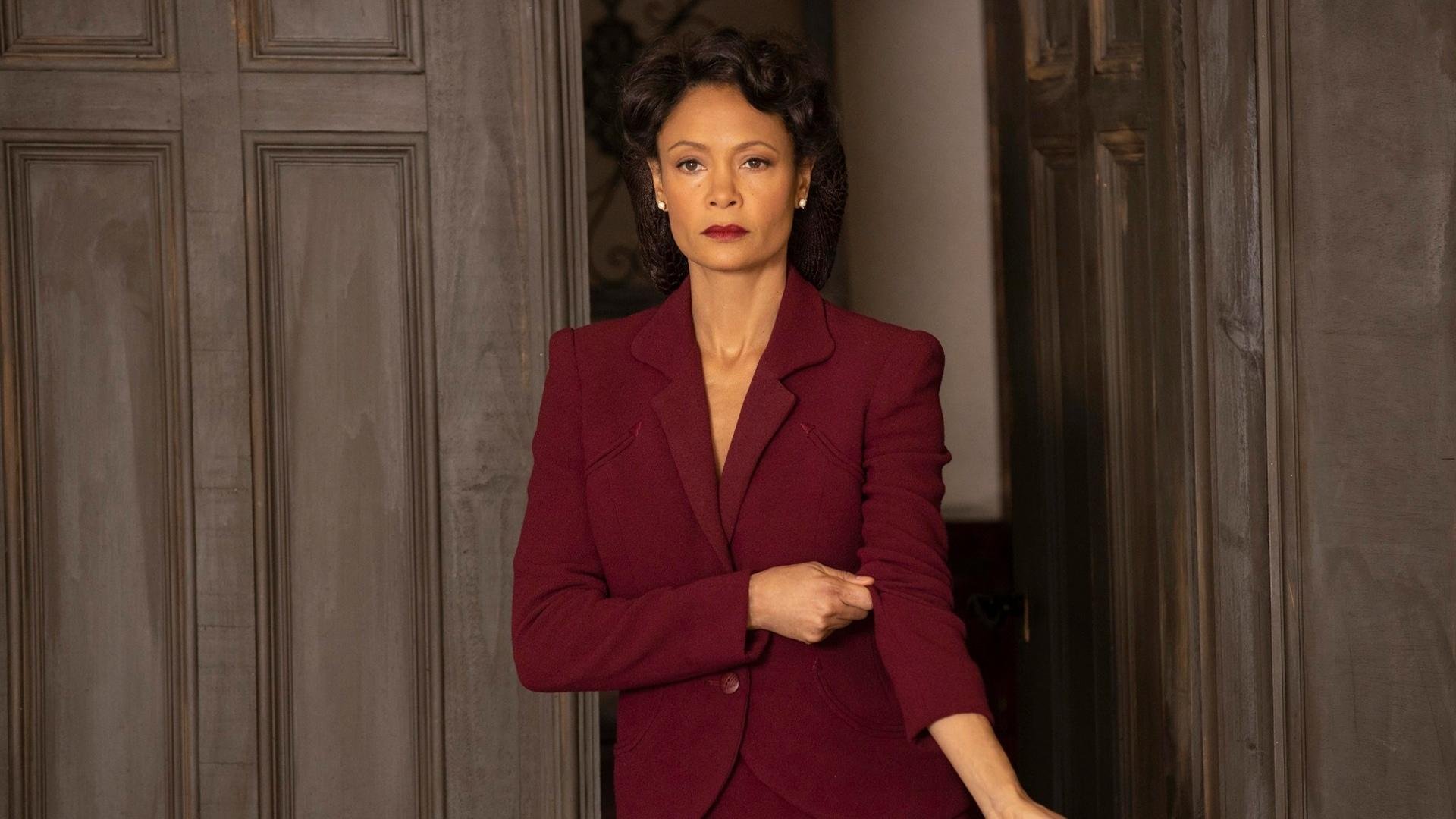 防守的艺术与领跑的意志，当绿茵铁闸遇见赛道主宰