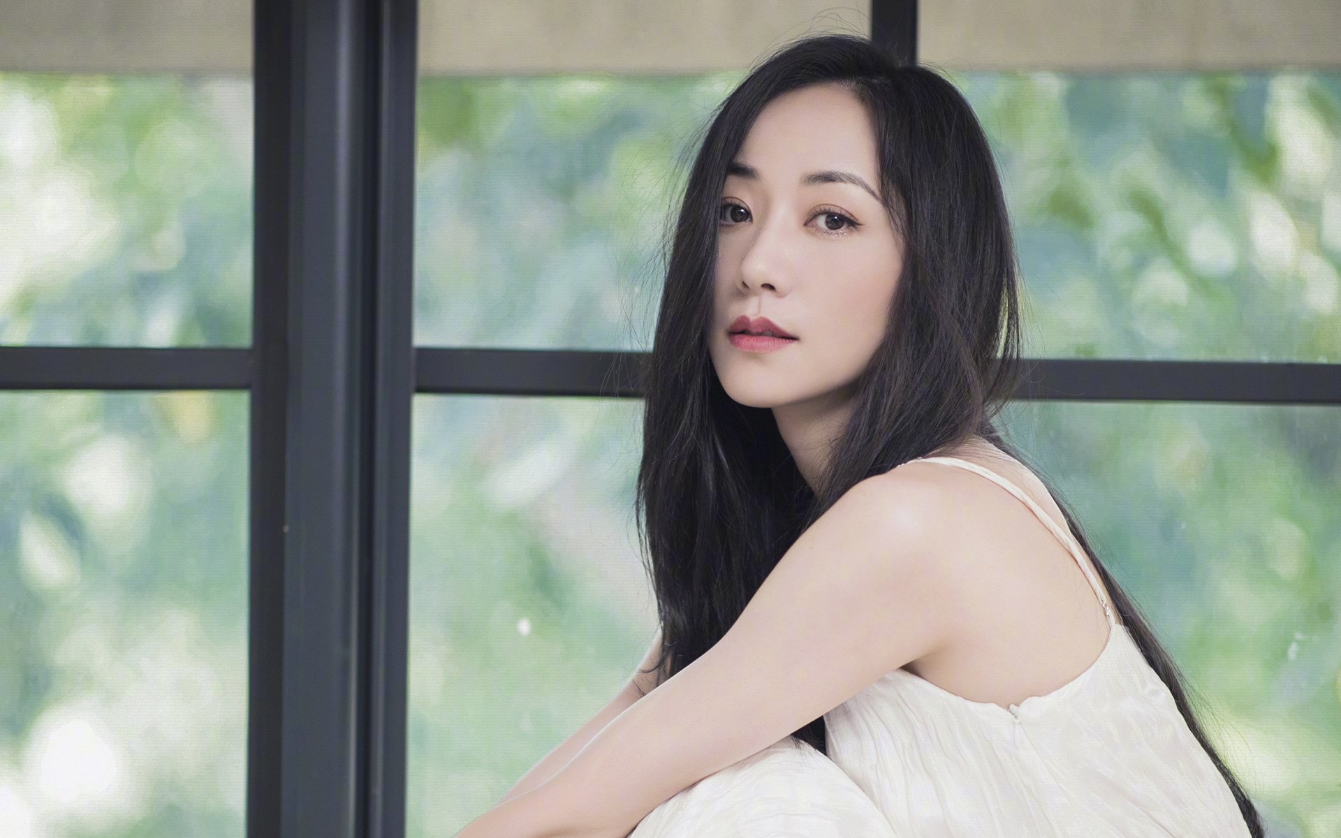 李刚仁爆发闪耀欧冠之夜,阿尔及利亚铁血强行终结曼联不败金身